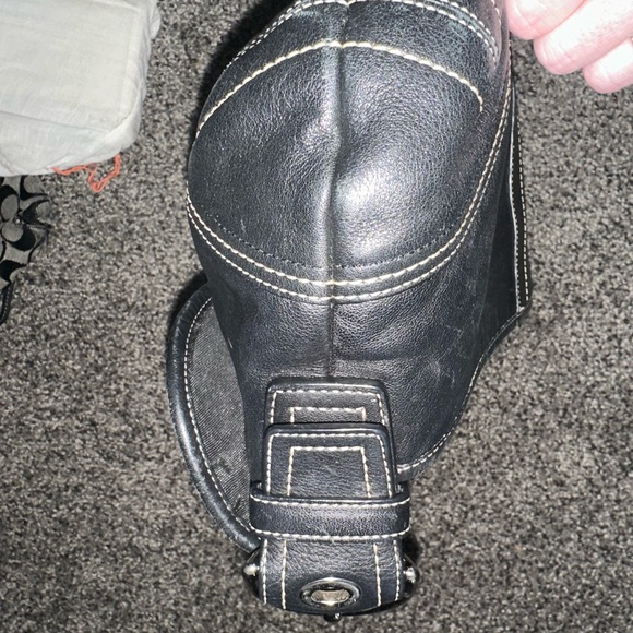 Authentic Coach - Black Leather Handbag with Silver Buckle - Picture 6 of 14